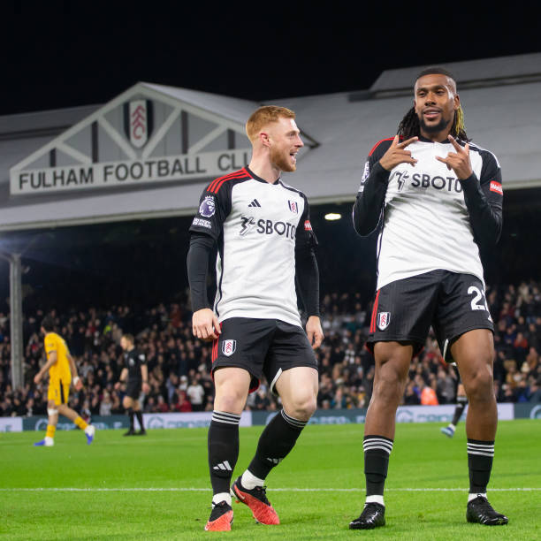 强队中脱颖 强队中脱颖